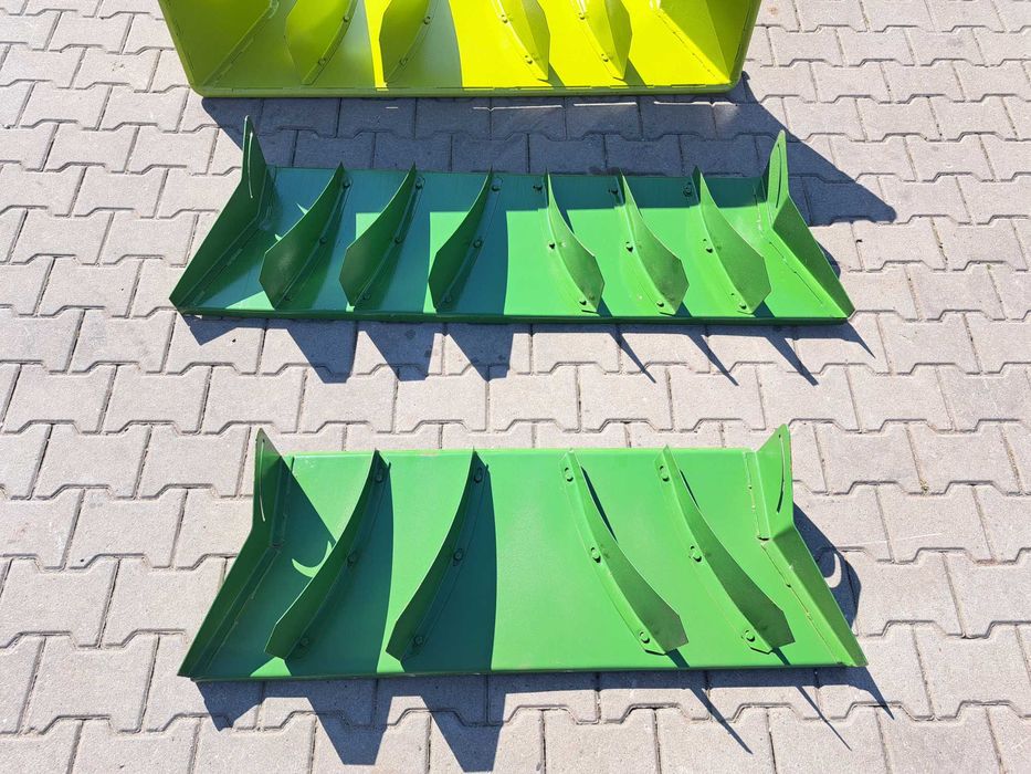 Pióropusz rozpylacz sieczkarni Claas John Deere 4 5 klawiszy