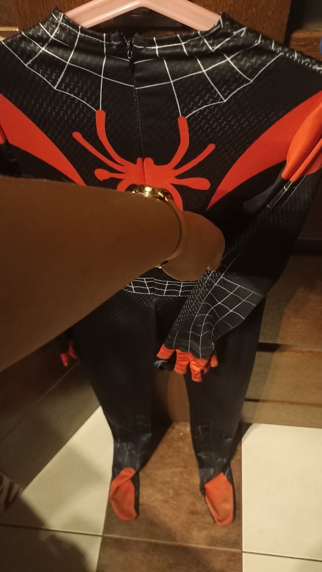 Strój kombinezon spiderman 6-7 lat