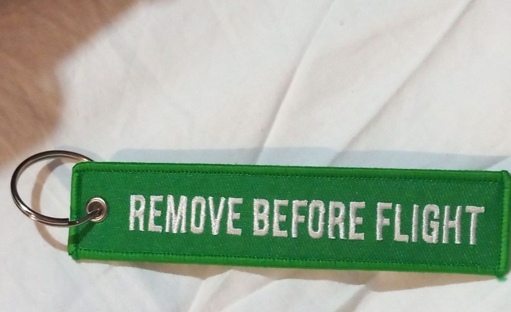 брелок ремувка Remove Before Flight отличное качество новый