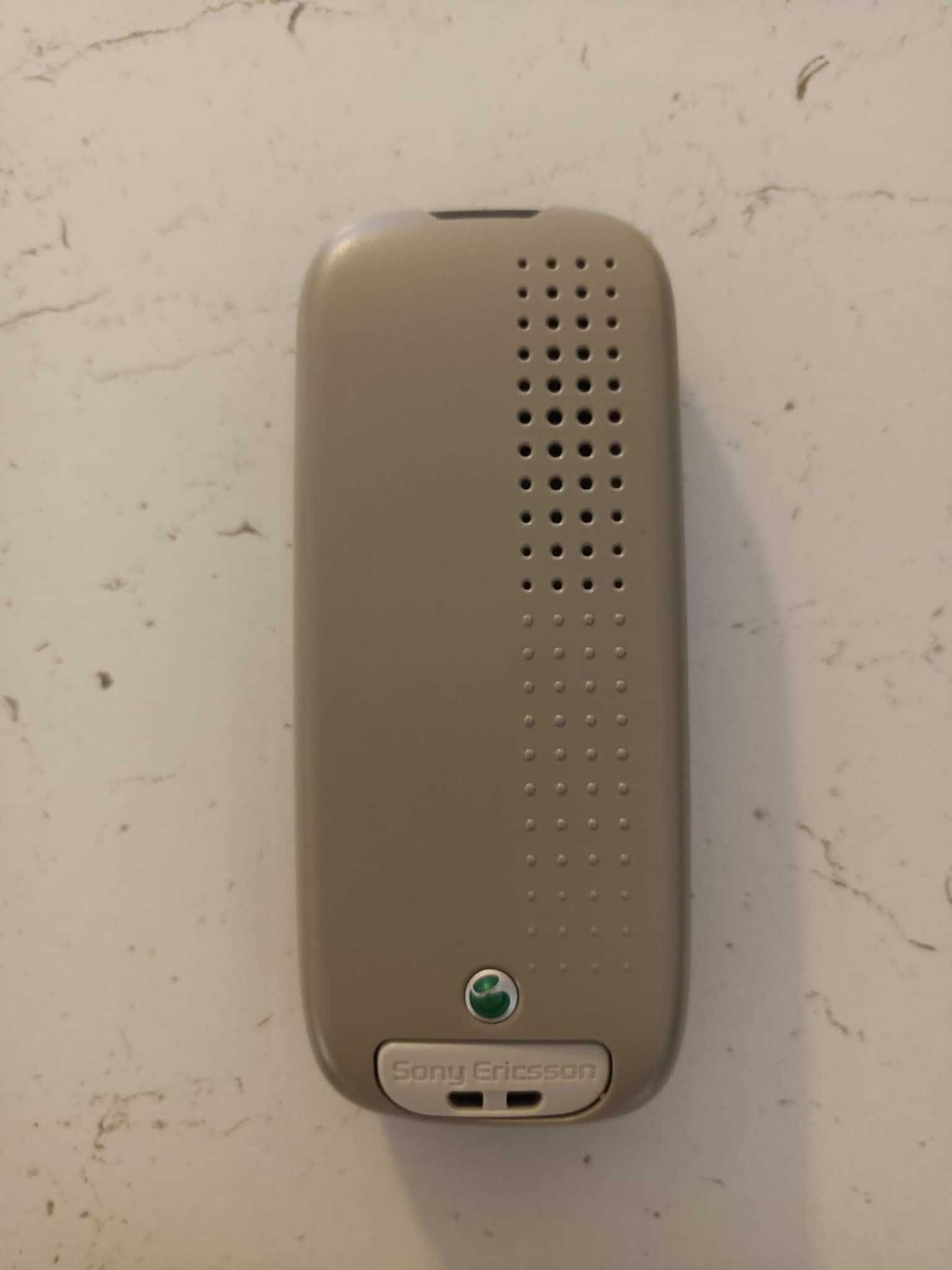 Sony Ericsson J220i