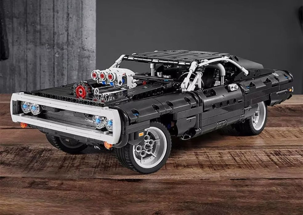 Lego Technic конструктор 1в1 Dodge Charger Dominic  1077-деталей