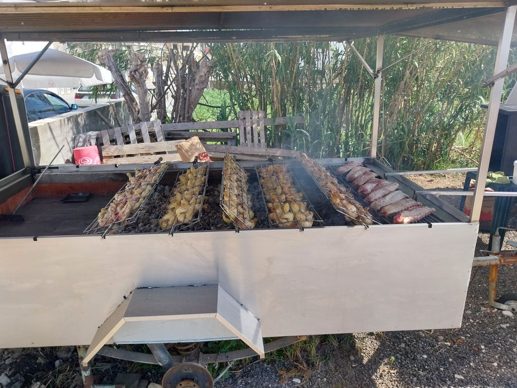 Churrasqueira renovável