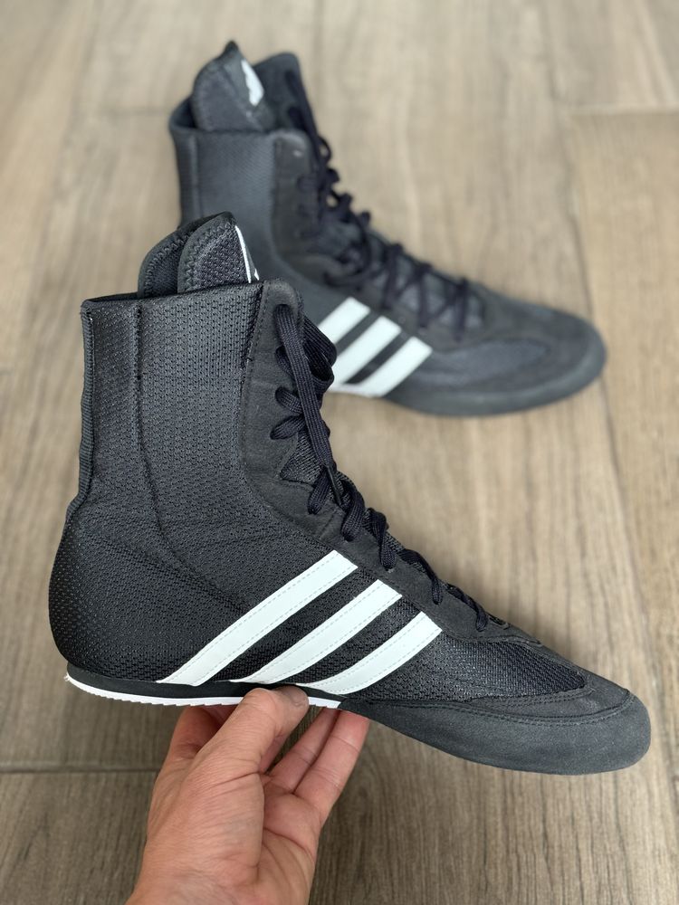 Adidas  Box Hog 2 FX0561 44, 48