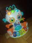 Bobo robot interaktywny clementoni gra tanczy spiewa