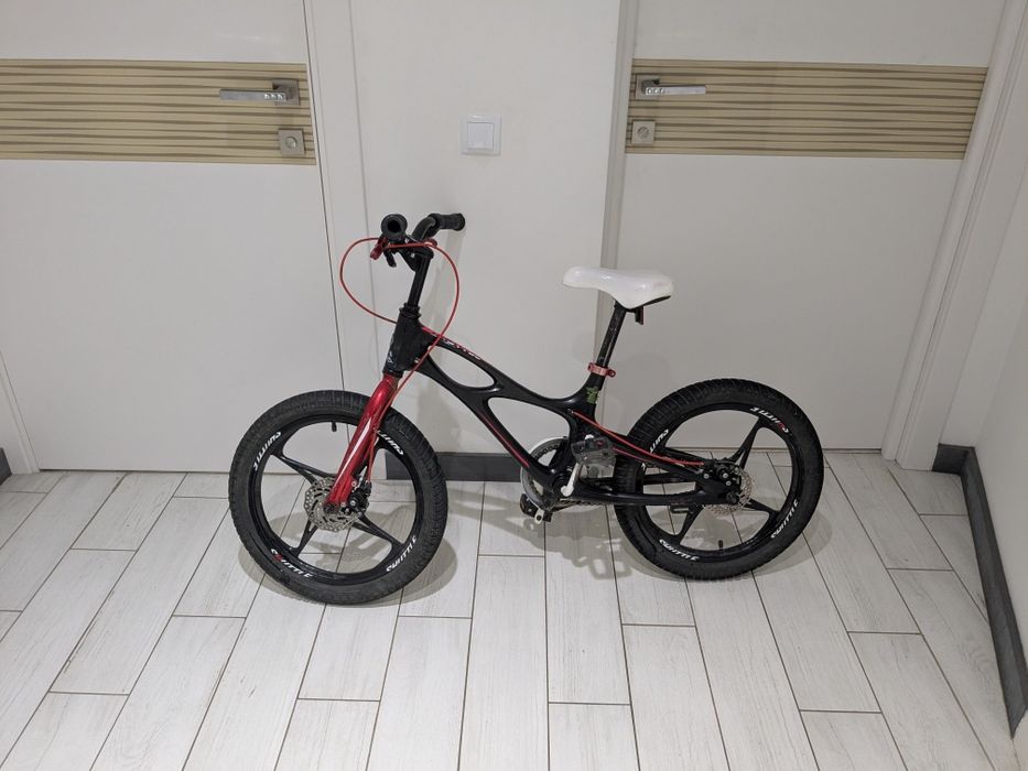 Дитячий велосипед RoyalBaby SPACE SHUTTLE 18″ чорний – бестселер від в