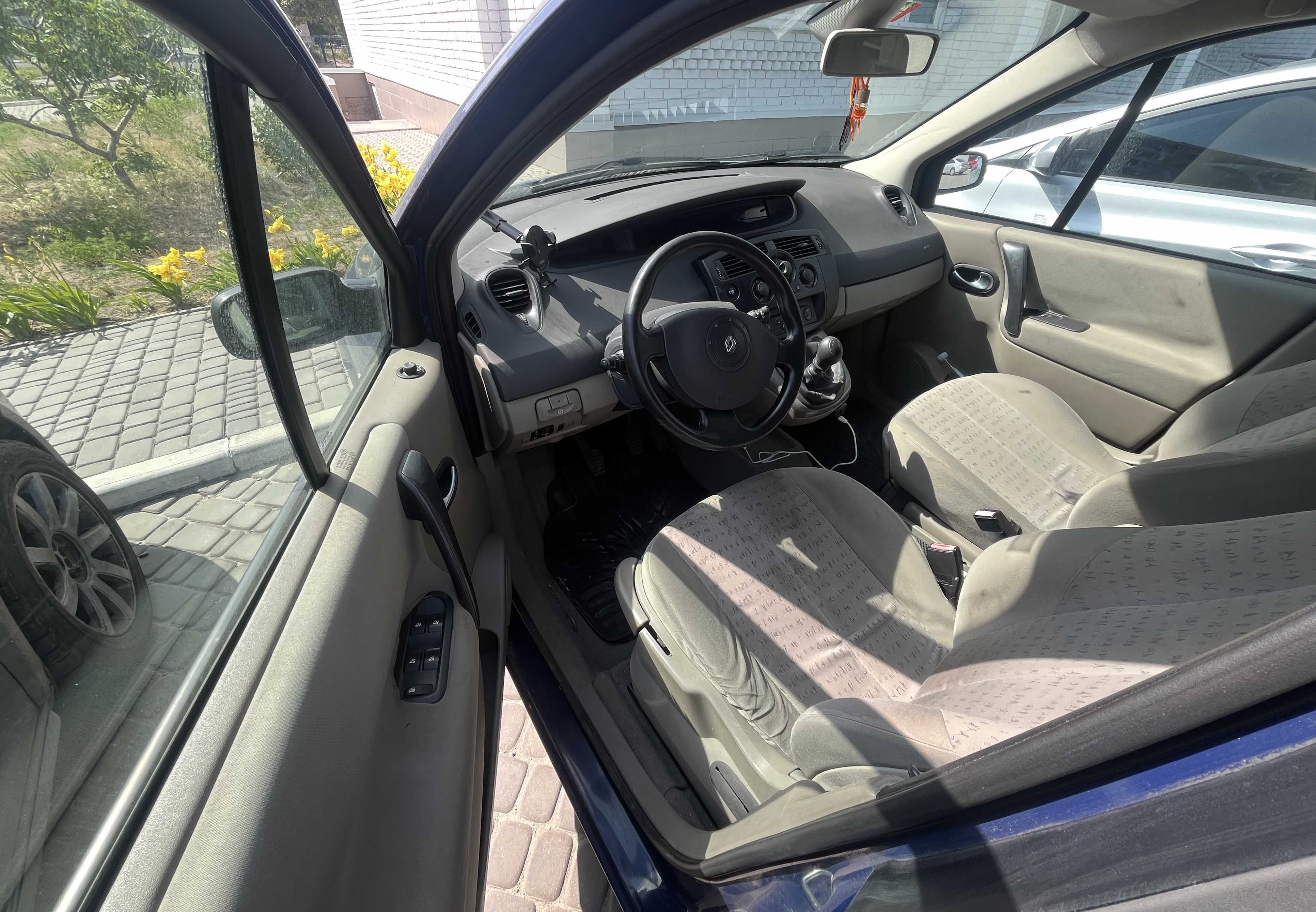 Продам Renault Scenic 2.0 бензин 2005р.