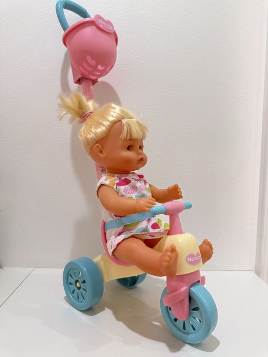 Boneca Nenuco e Triciclo Famosa