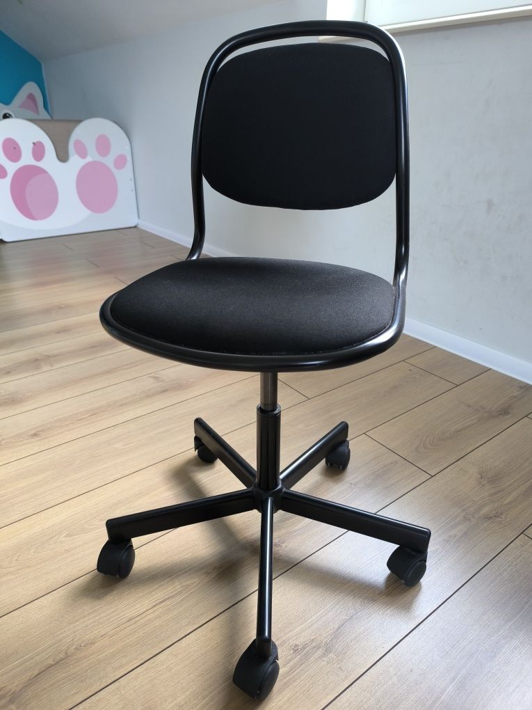 Krzesło obrotowe dla dziecka czarne ikea