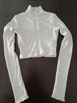 Casaco malha curto branco da Bershka. Tamanho XS.