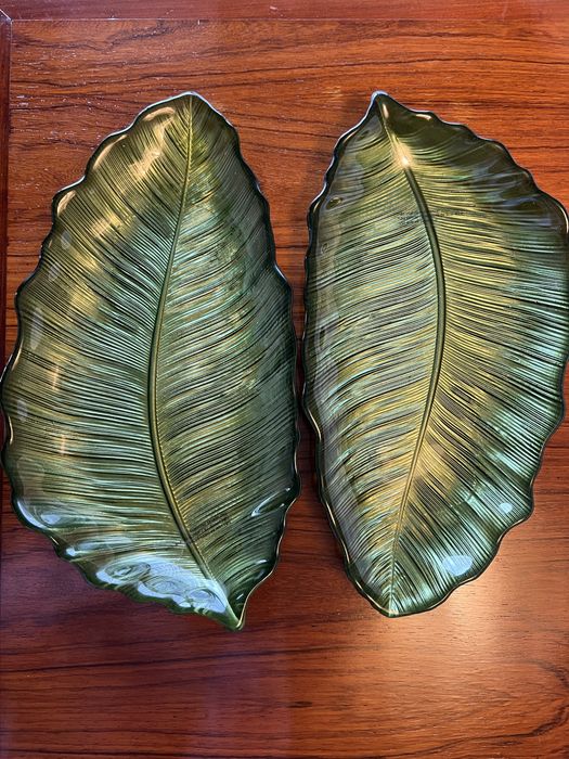 Travessas em forma de folha Vista Alegre