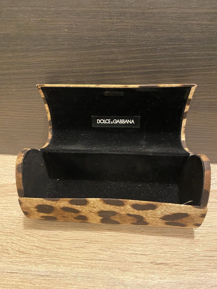 Etui futerał okulary przeciwsłoneczne panterka cętki Dolce&Gabbana