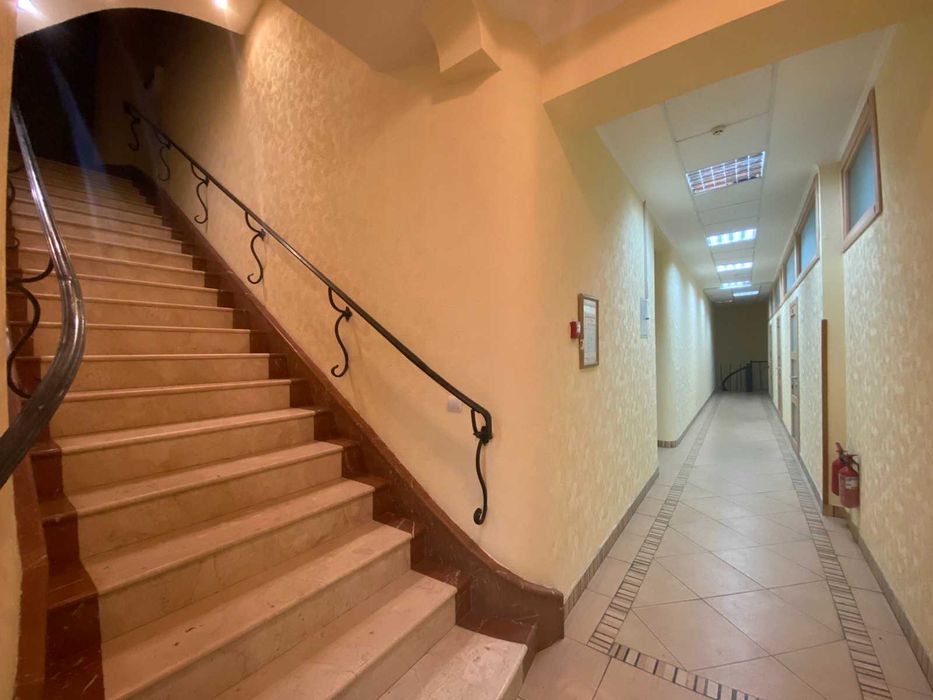 Офисное Здание 1660м.кв.Саксаганского.Печерск.Цена Обсуждается.БЕЗ%