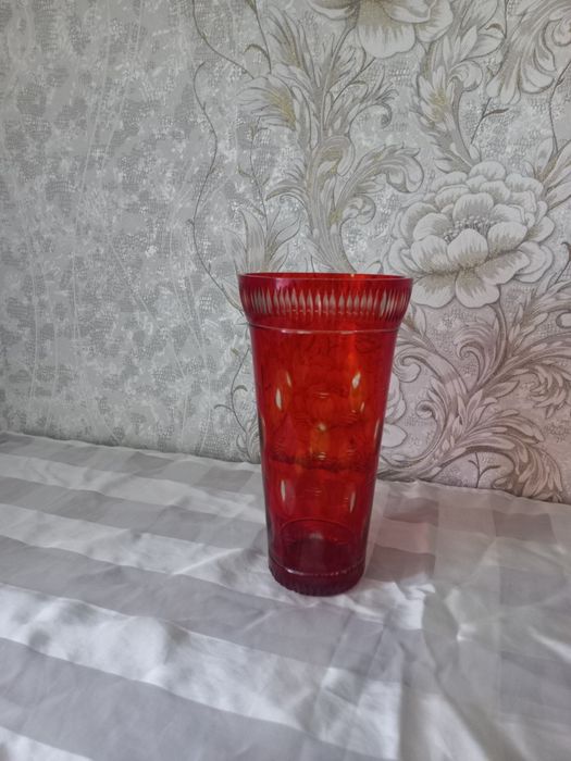 Старинные вазы хрусталь