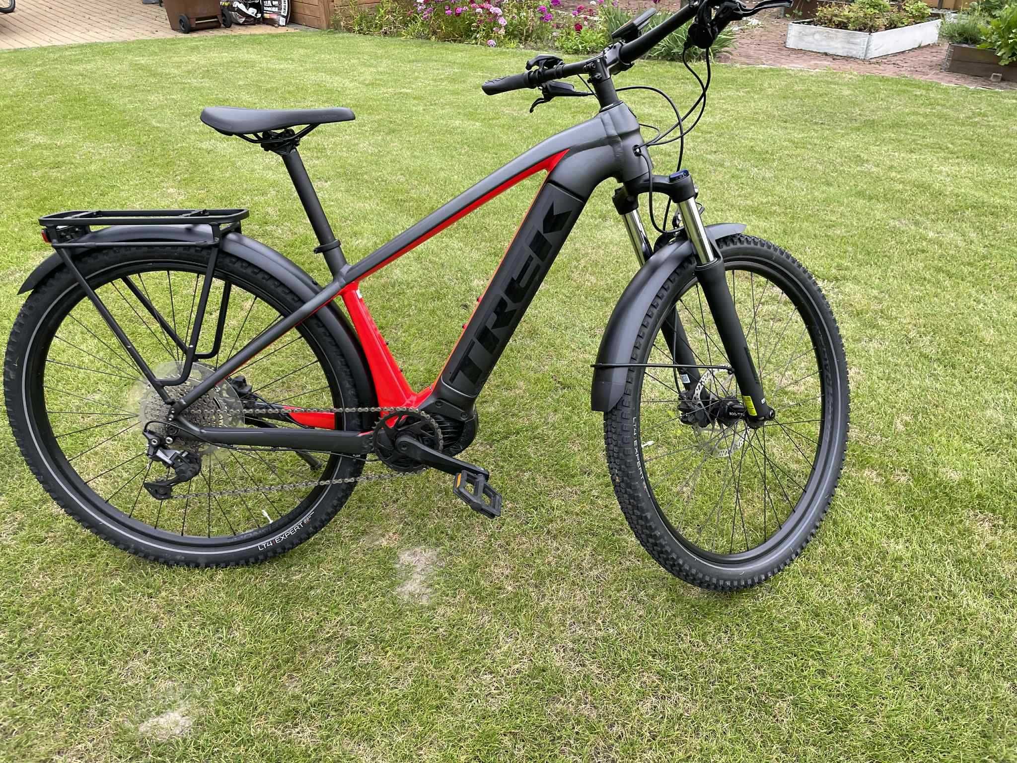Trek Powerfly 4 equipped