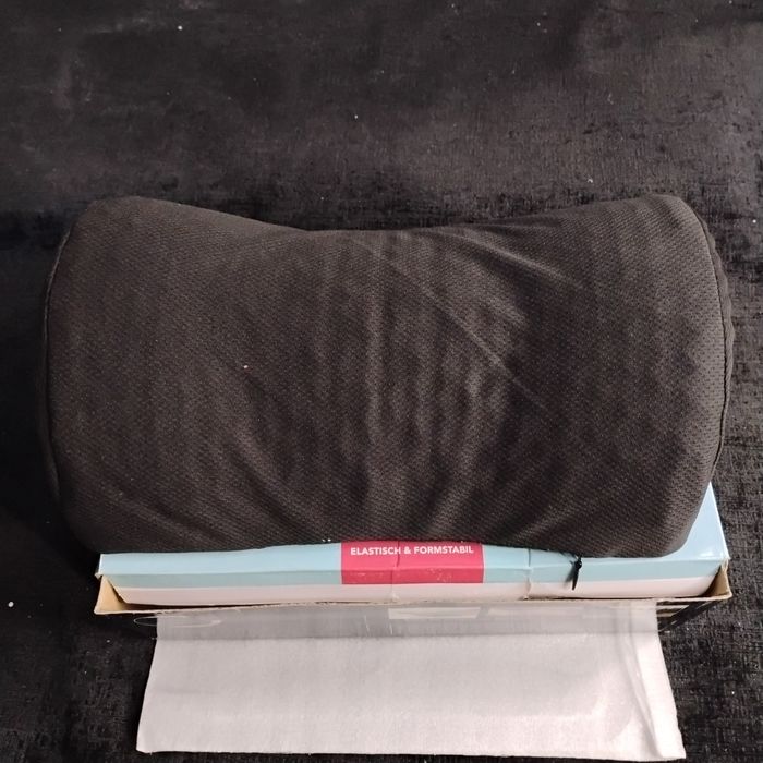 Nowa poduszka relaksacyjna o strukturze plastra miodu firmy MAXXMEE