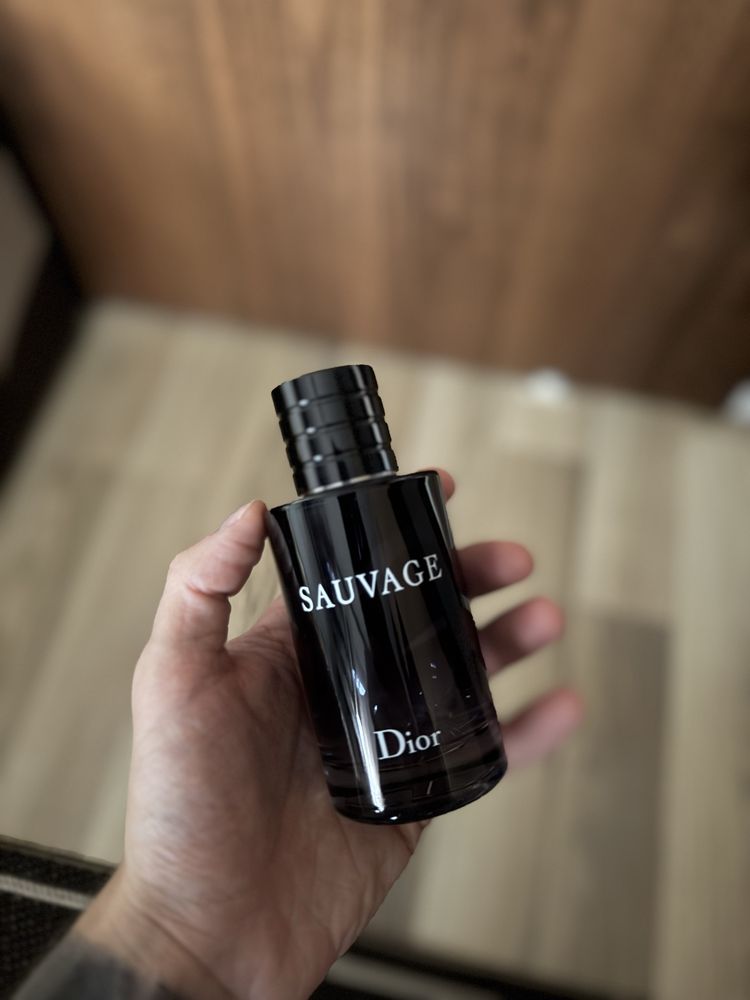 Sprzedam perfumy Dior Sauvage