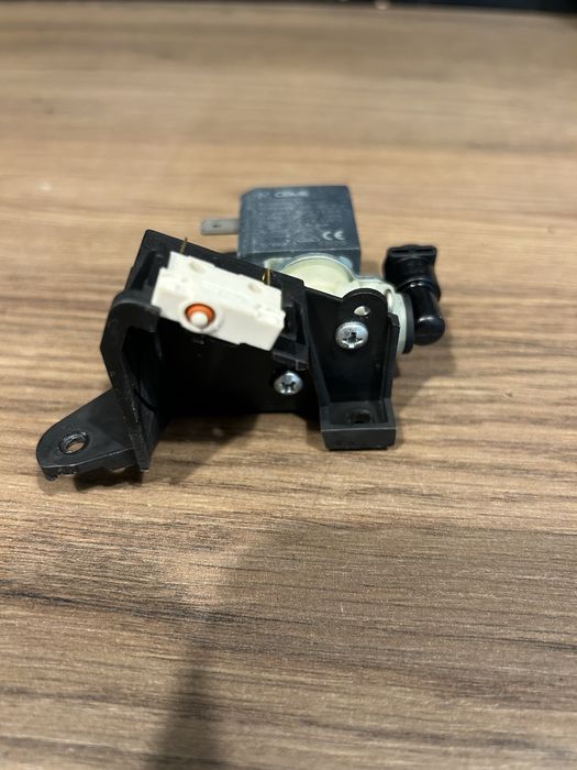 Delonghi Magnifica esam elektrozawór