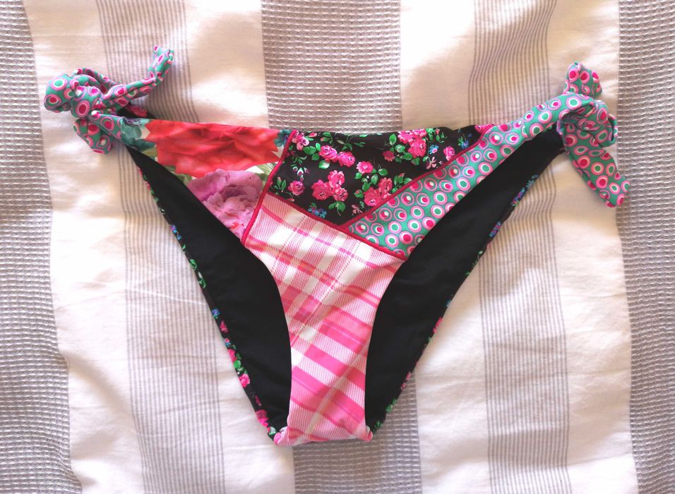 Parte de baixo de bikini rosa florido Calzedonia, tamanho S - novo