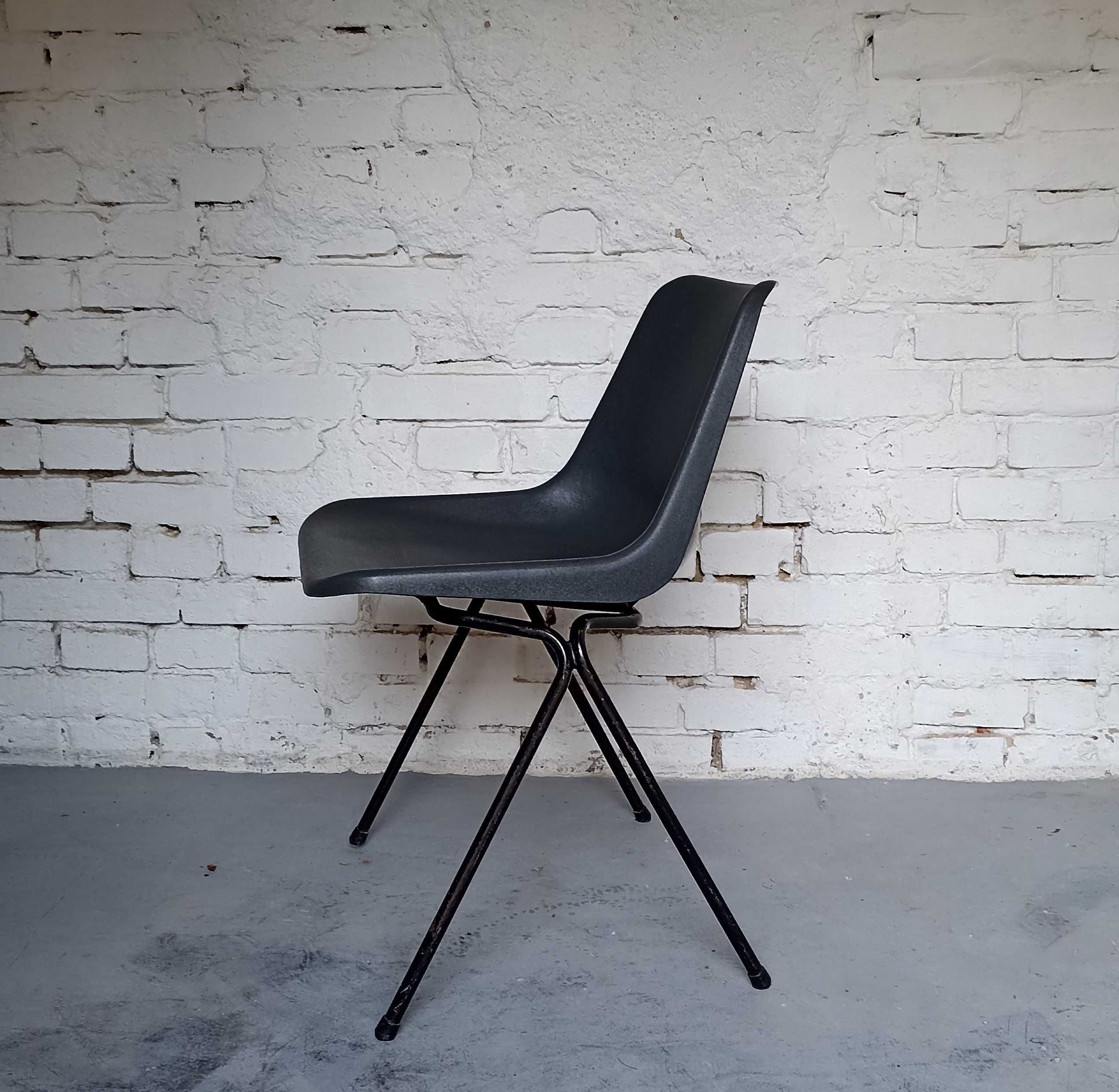Krzesło Hille proj. Robin Day lata 60 vintage design