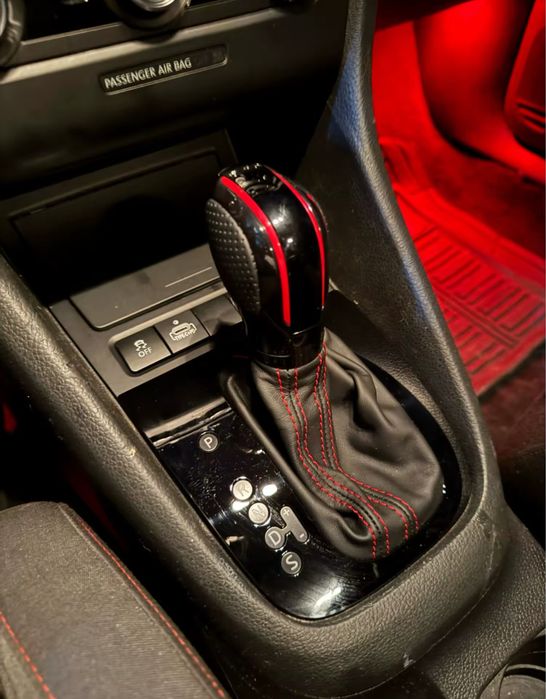 Ручка акпп з чохлом Jetta 6 / Golf 5-6 / Piano black / CARBON GTI GLI