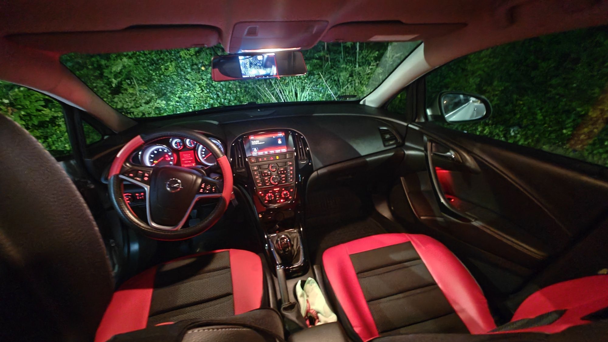 Opel Astra J 1.4 140 KM