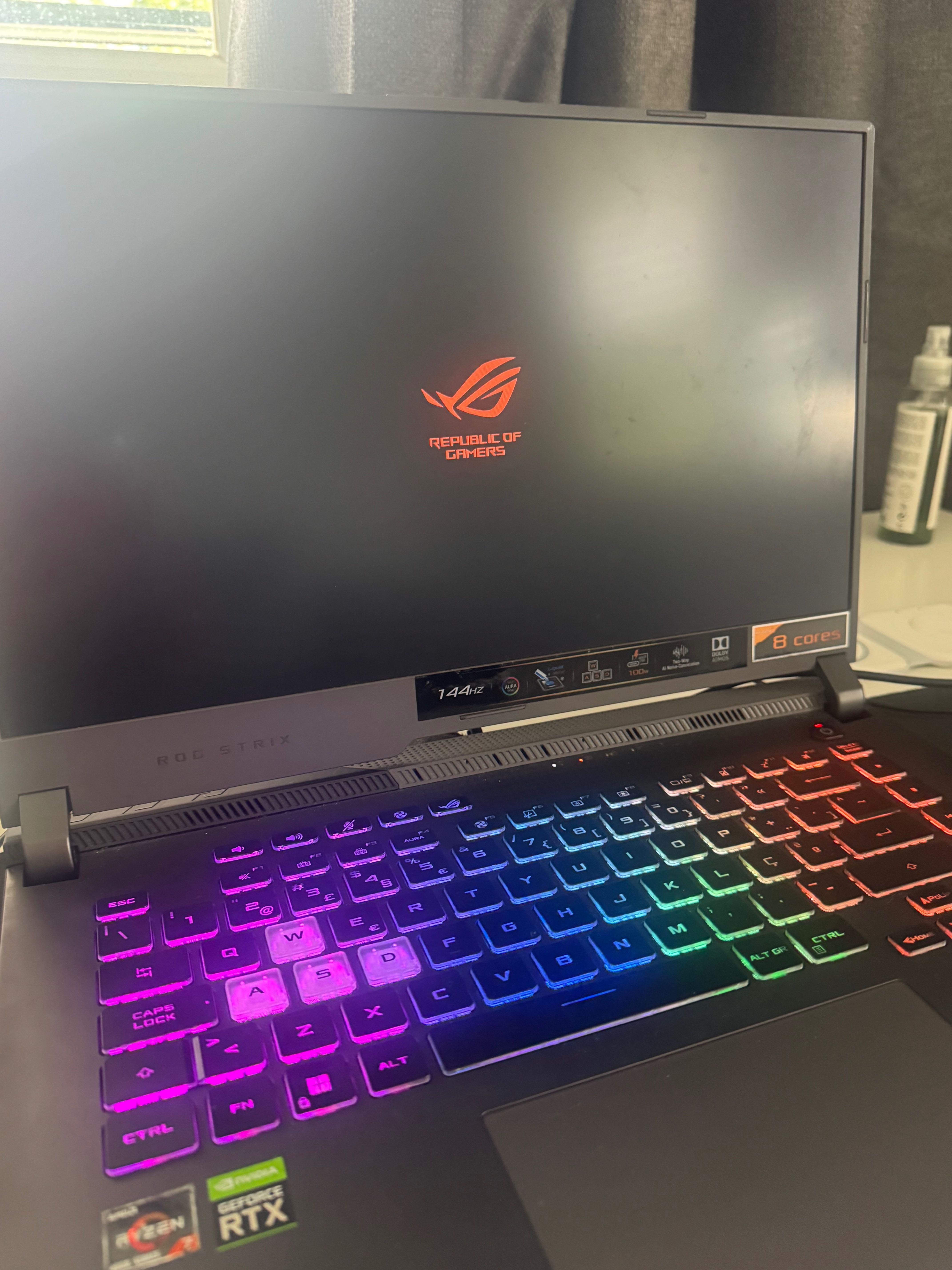PC Asus rog strix
