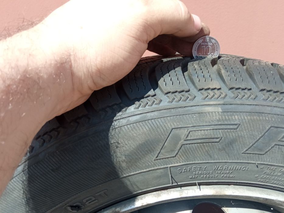 Продам колеса в сборе, цена за шт.