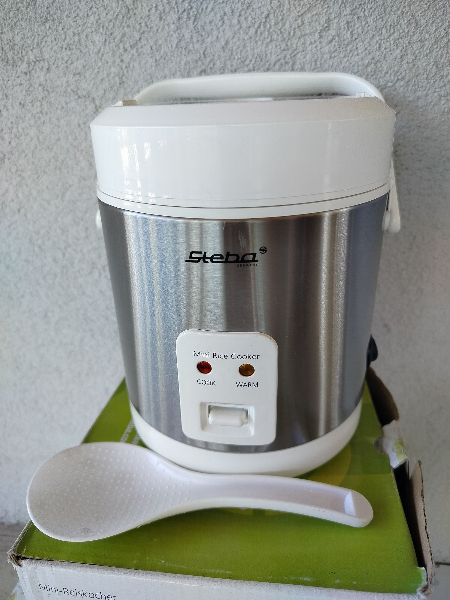 Mini garnek do gotowania ryżu Steba o pojemności 0,9 l