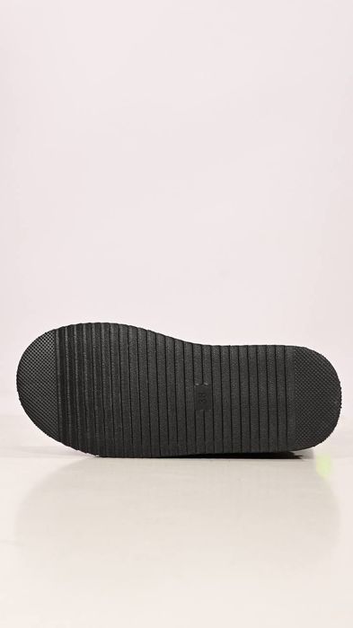 Уггі жіночі чорні