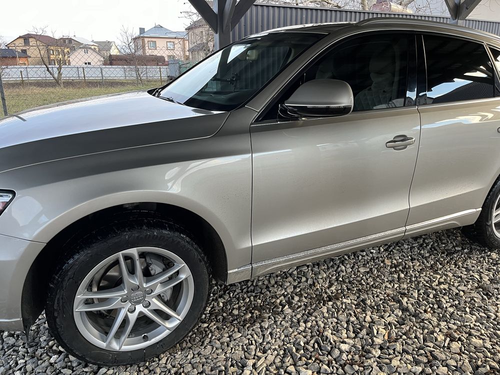 Продам власне Audi Q5 Quattro