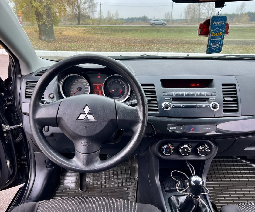 Продам Mitsubishi Lancer X