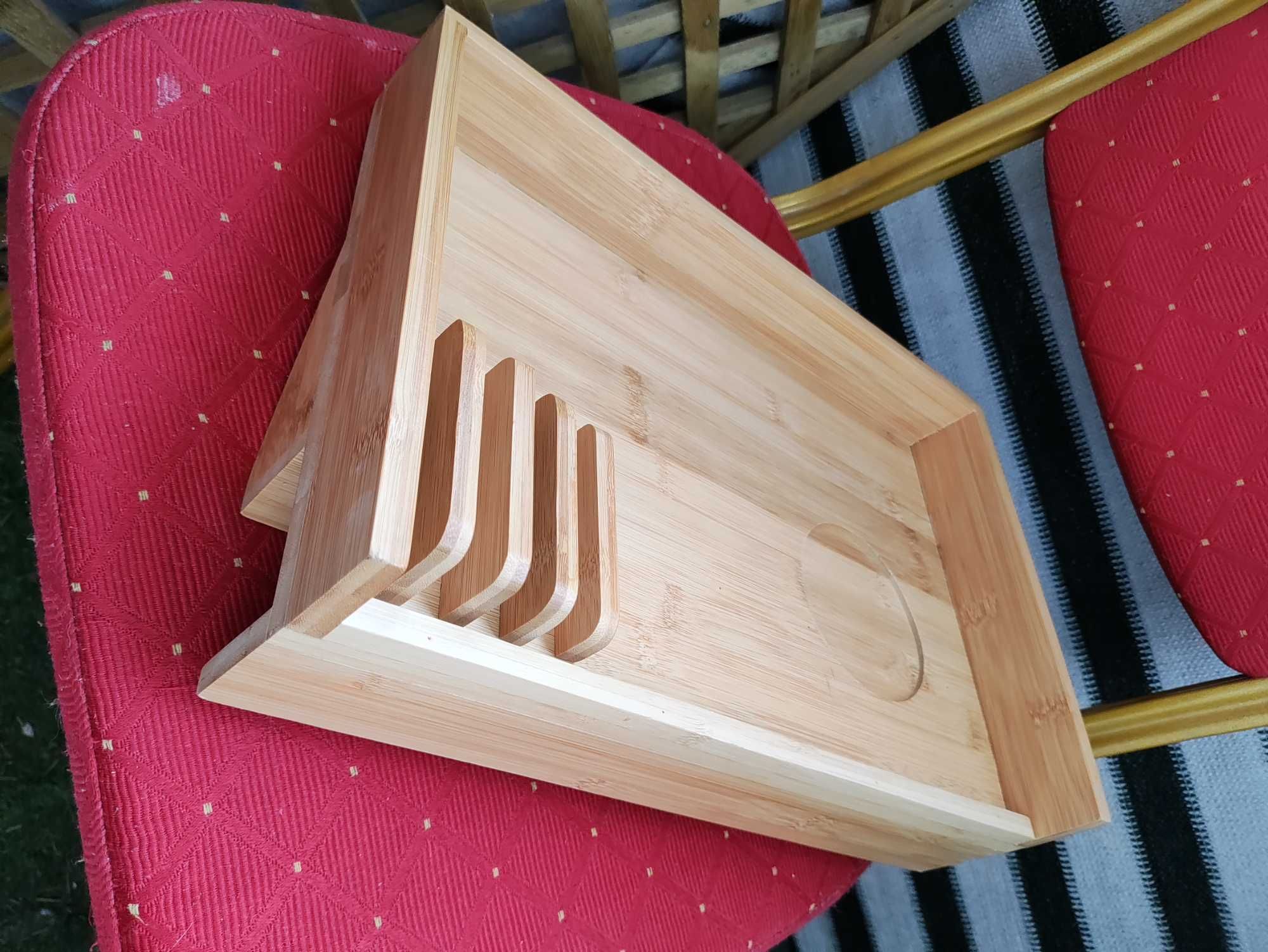 Stolik Drewniany z drewna przyłóżkowy do łóżka stół stolik pod laptop