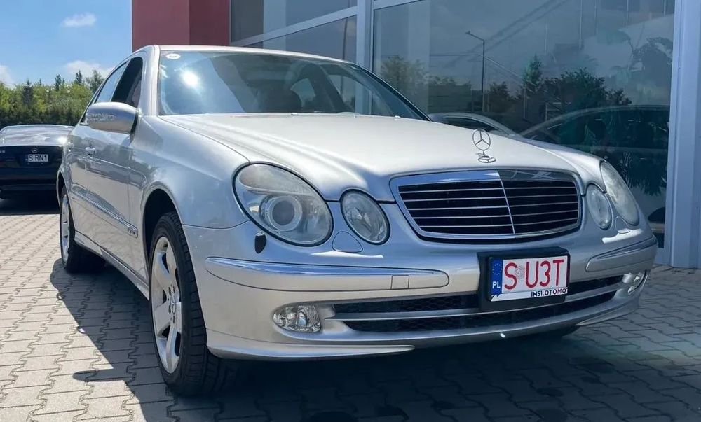 Mercedes-Benz Klasa E 500 Avantgarde, V8 5.0, Niski Przebieg, Japonia, 23% Faktura