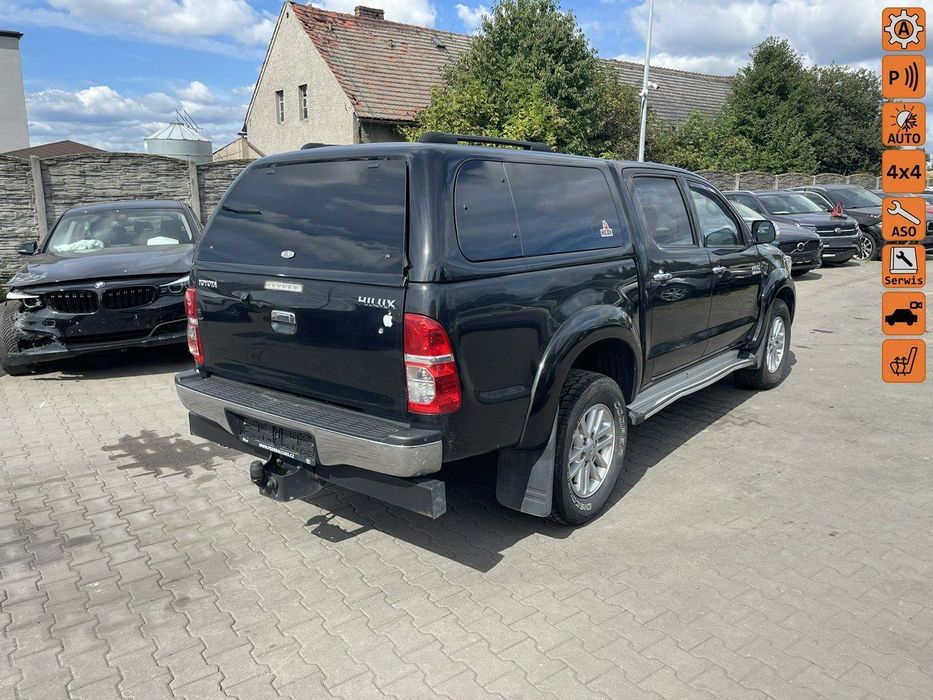 Toyota Hilux 4x4 Skóra Klimatronik Podgrzewanie Hak 171KM