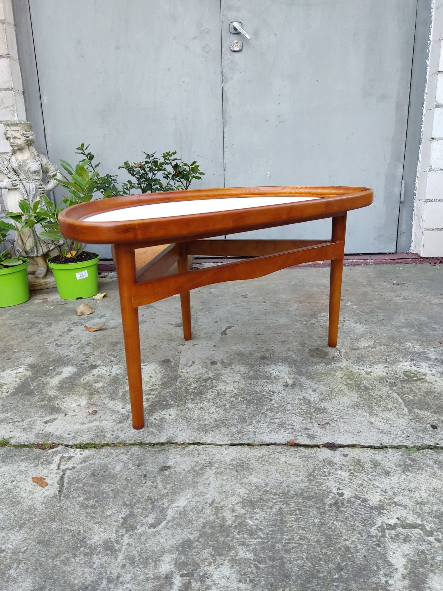 Stolik kawowy inspirowany proj. Eye Table Finn Juhl vintage design