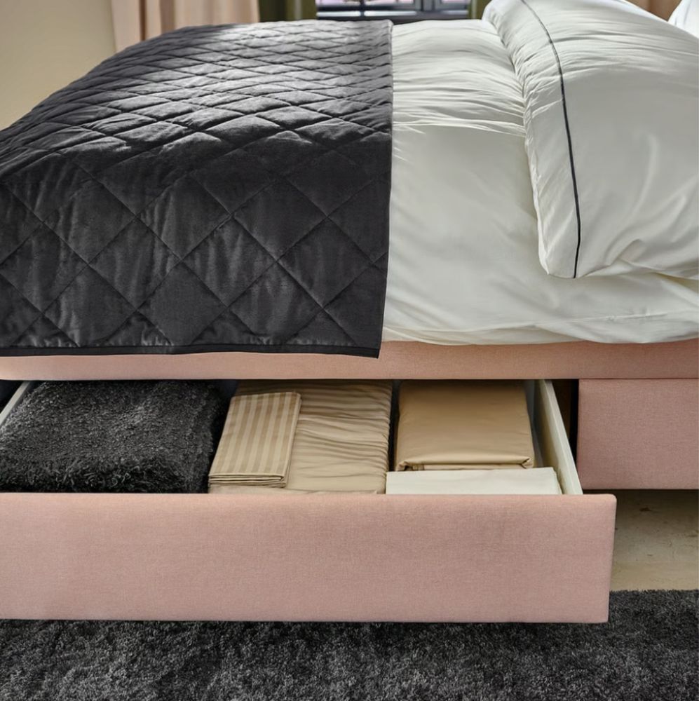 ŁÓŻKO IKEA IDANÄS – tapicerowana rama, jasnoróżowe – 180x200 cm, nieuż