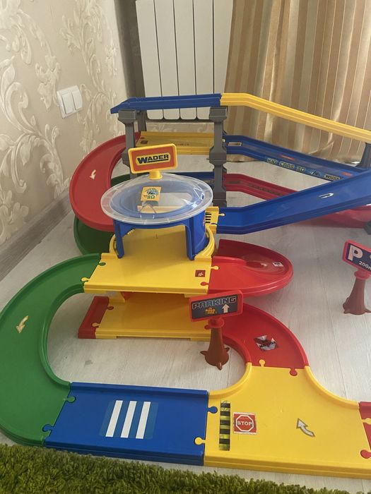 Гараж трек Wader 9.1м, Lego duplo потяг з цифрами