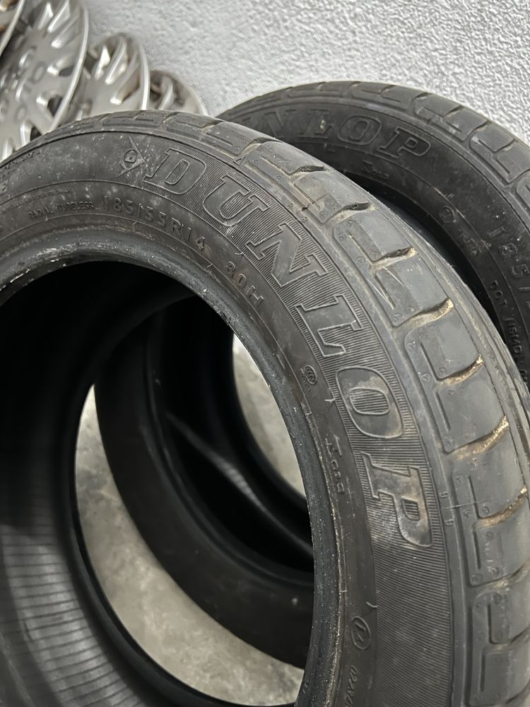 2 Pneus 185/55 R14 + 4 jantes e tampões 175/70 R13