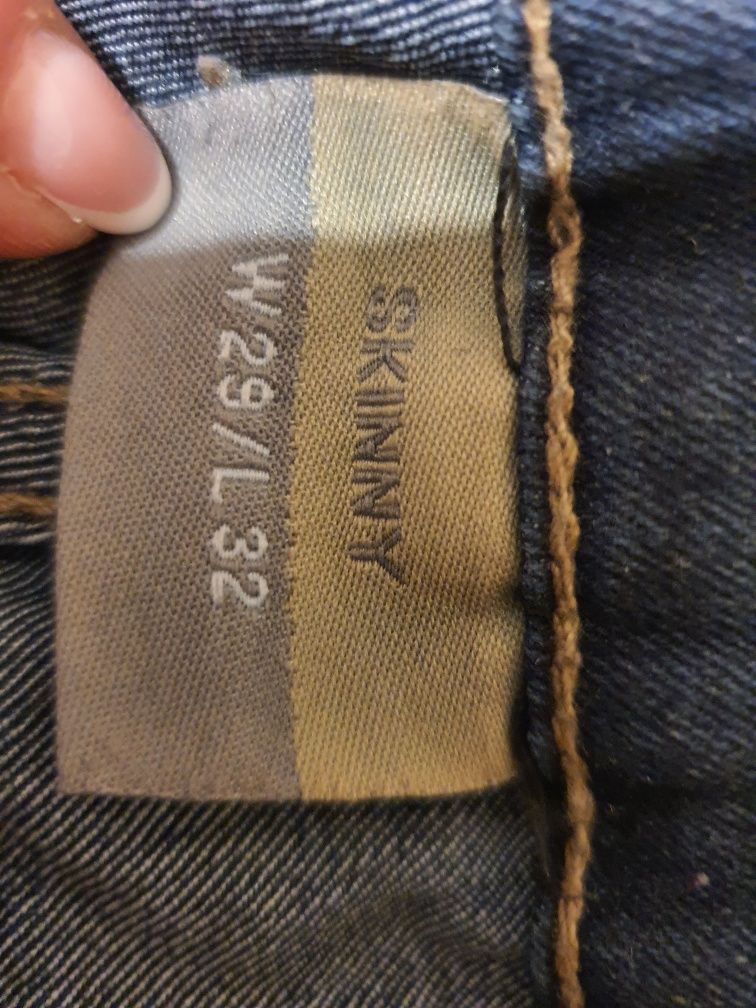 Spodnie jeans granatowe