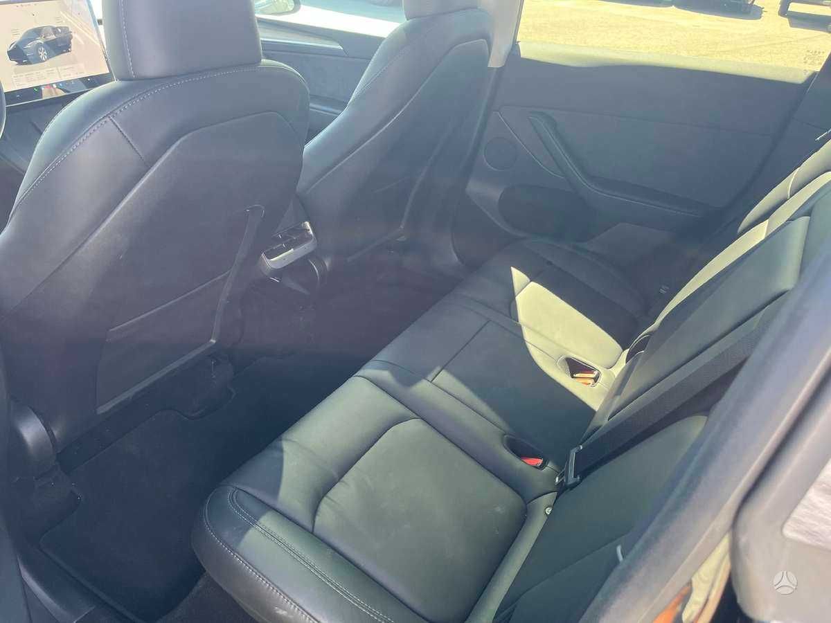 Tesla model y 2023 long range dual motor