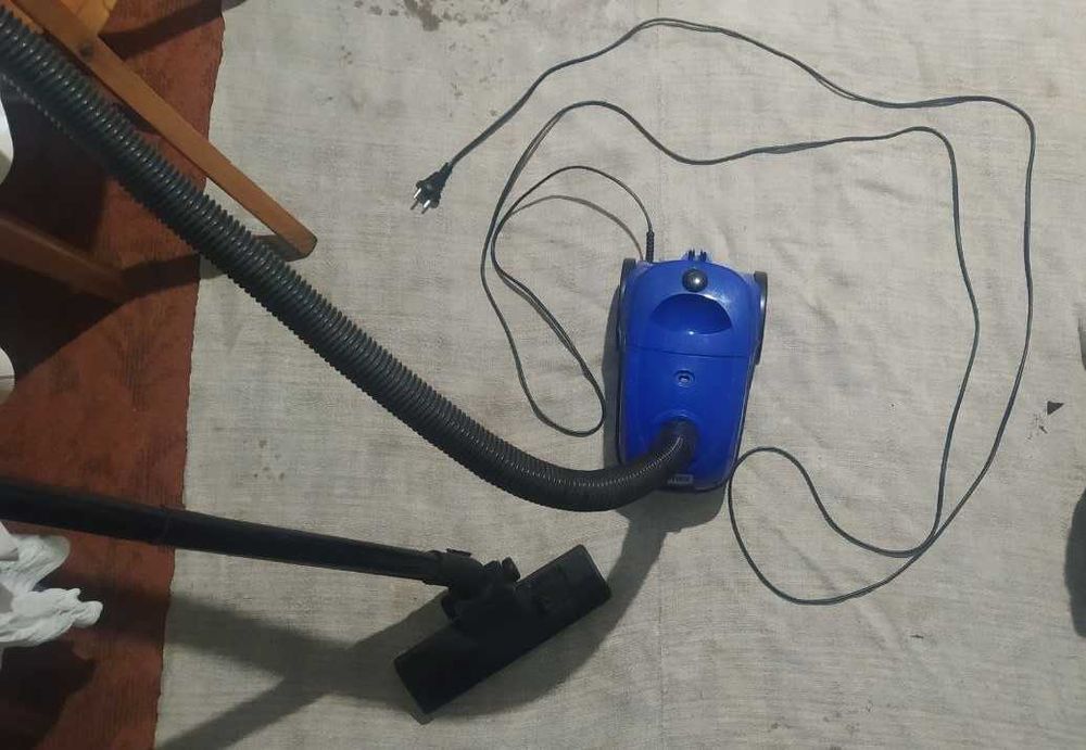 Пылесос Rotex RVB101-B