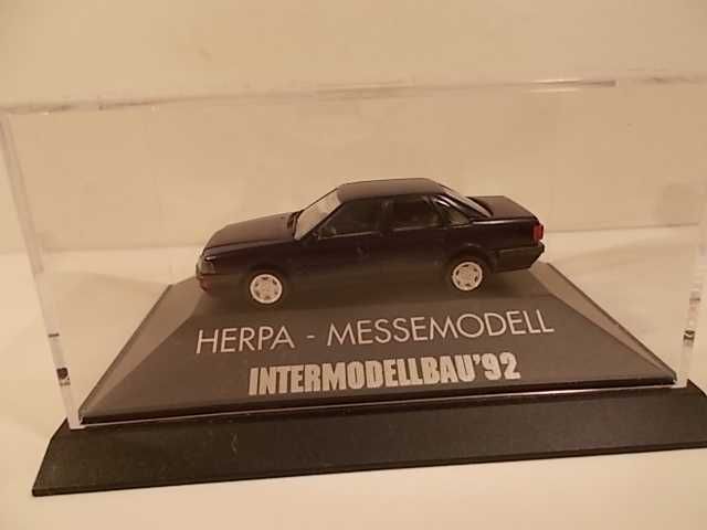 1:87 herpa - audi v 8 granatowy