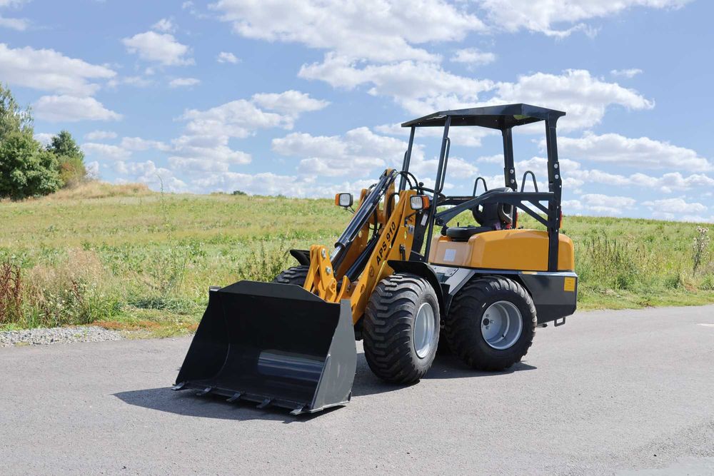Miniładowarka przegubowa kołowa APS 910 Silnik Xinchai / Kubota NOWA