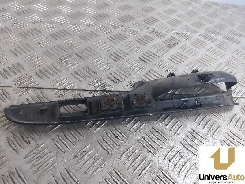 COMANDO ELEVADOR DE VIDRO FRONTAL ESQUERDO SEAT CORDOBA 2000 -T867171B