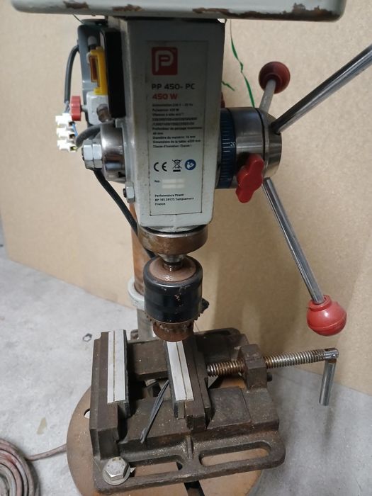 Furadora de coluna Pentron, modelo PP 450 / PC 450W