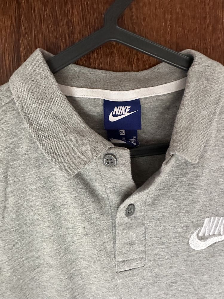 Polo cinzento Nike