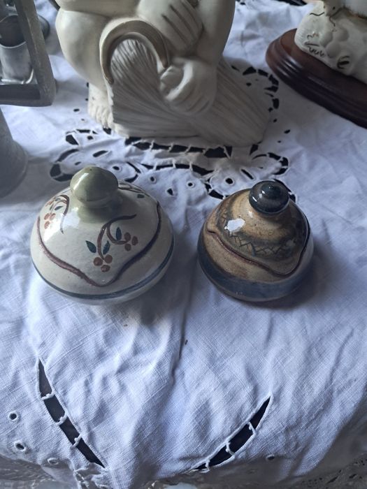 Duas caixinhas em porcelana