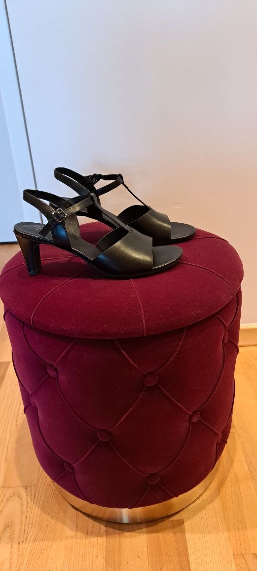 Buty skórzane damskie odkryte palce Ecco  r. 39