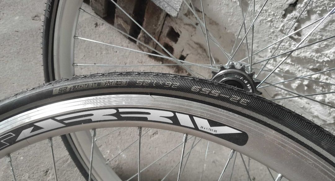 Rezerwacja. Koła rowerowe Schwalbe Opony Swift Arriv  26 cala