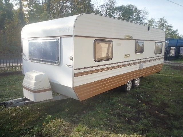 Pilnie sprzedam przyczepę kempingowa camping kamping cemping